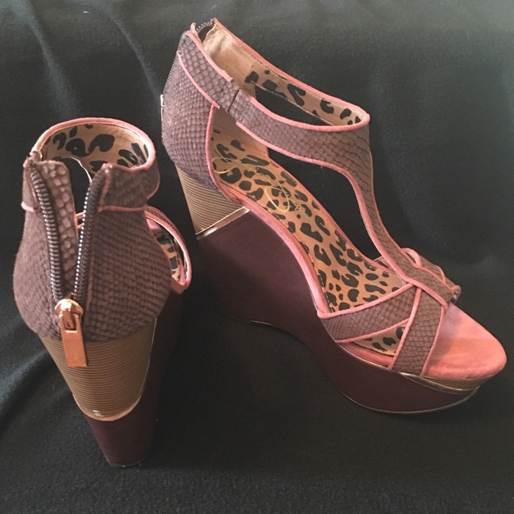 Jessica Simpson Wedges